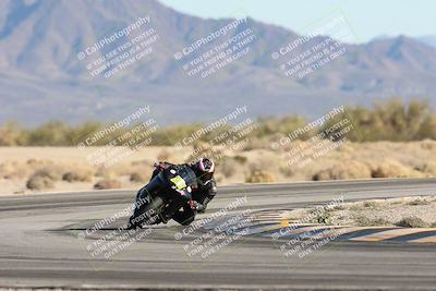 media/Dec-06-2025-CVMA (Sat) [[4a896cc04c]]/Race 8- Formula 40 MW and LW/